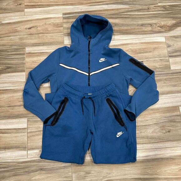 Nike Tech Fleece Men's Blue Hoodie and Jogger Set - Picture 1 of 8